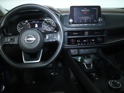 Used 2023 Nissan Rogue SV AWD/4WD image 28