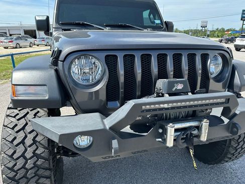 Used 2020 Jeep Wrangler Sport AWD/4WD image 8