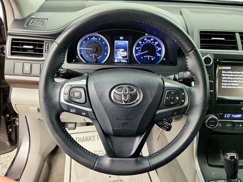 Used 2017 Toyota Camry XLE FWD image 13