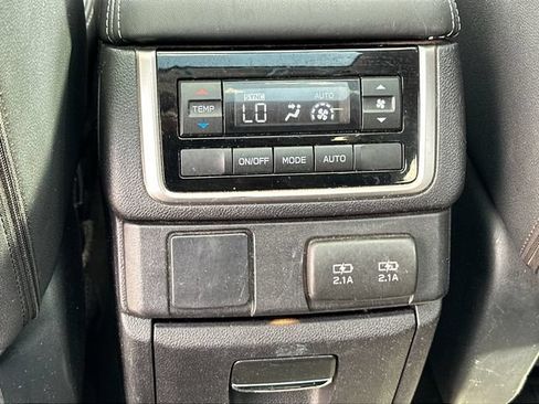 Used 2022 Subaru Ascent Onyx Edition AWD/4WD image 14