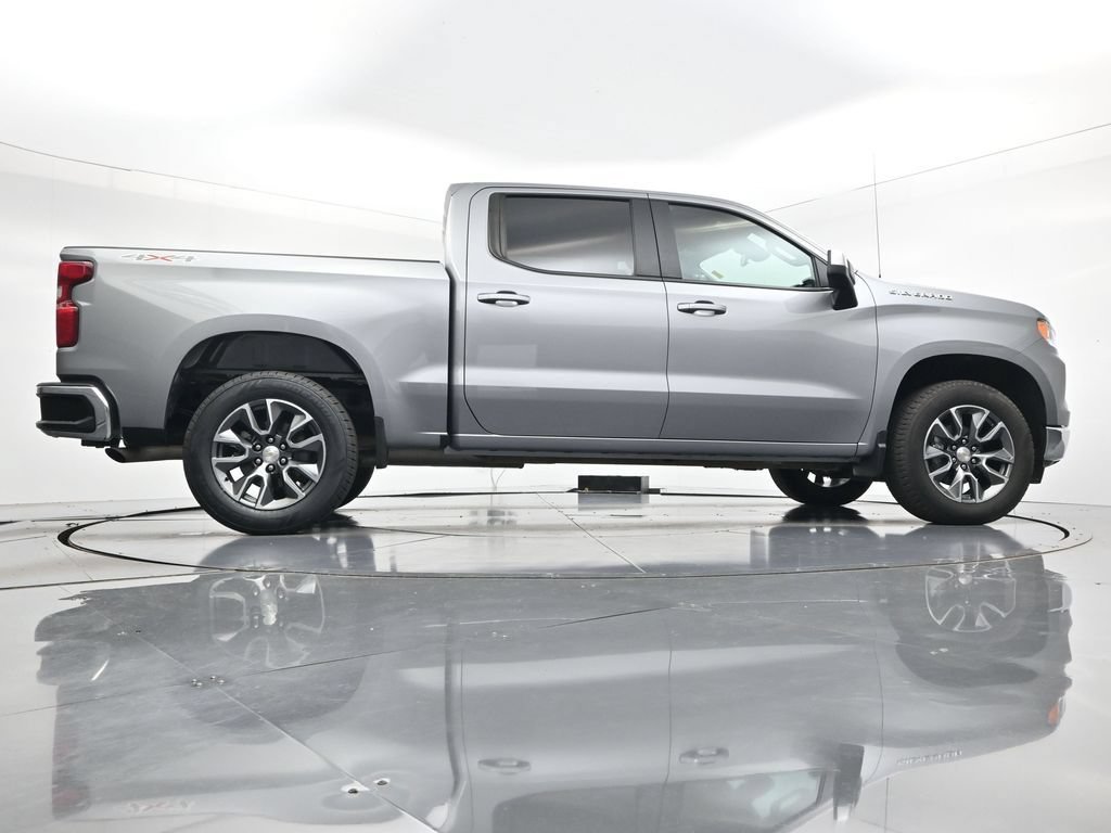 Used 2023 Chevrolet Silverado 1500 LT AWD/4WD image 31