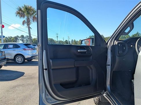 Used 2024 Chevrolet Silverado 1500 Custom Trail Boss image 9