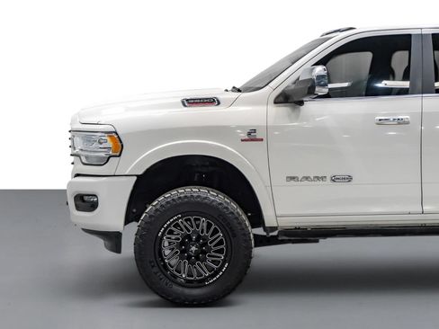 Used 2022 RAM 3500 Limited AWD/4WD image 11