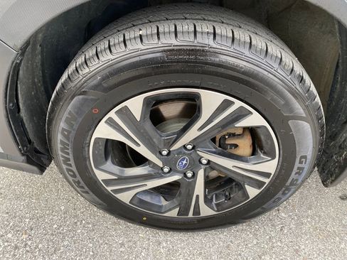 Certified 2024 Subaru Crosstrek 2.0i Premium image 8