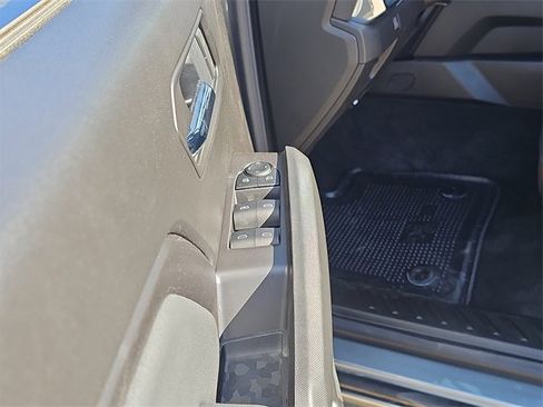 New 2025 GMC Canyon Elevation w/ Convenience Package image 11