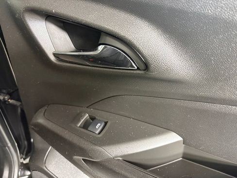 Used 2024 Chevrolet Trax LT FWD image 20