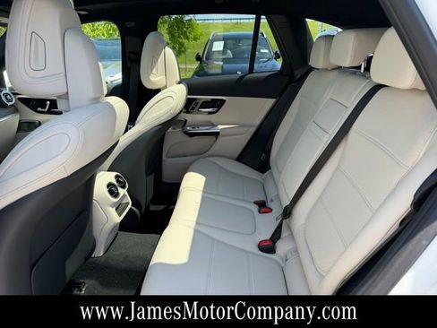 New 2026 Mercedes-Benz GLC 300 4MATIC image 17