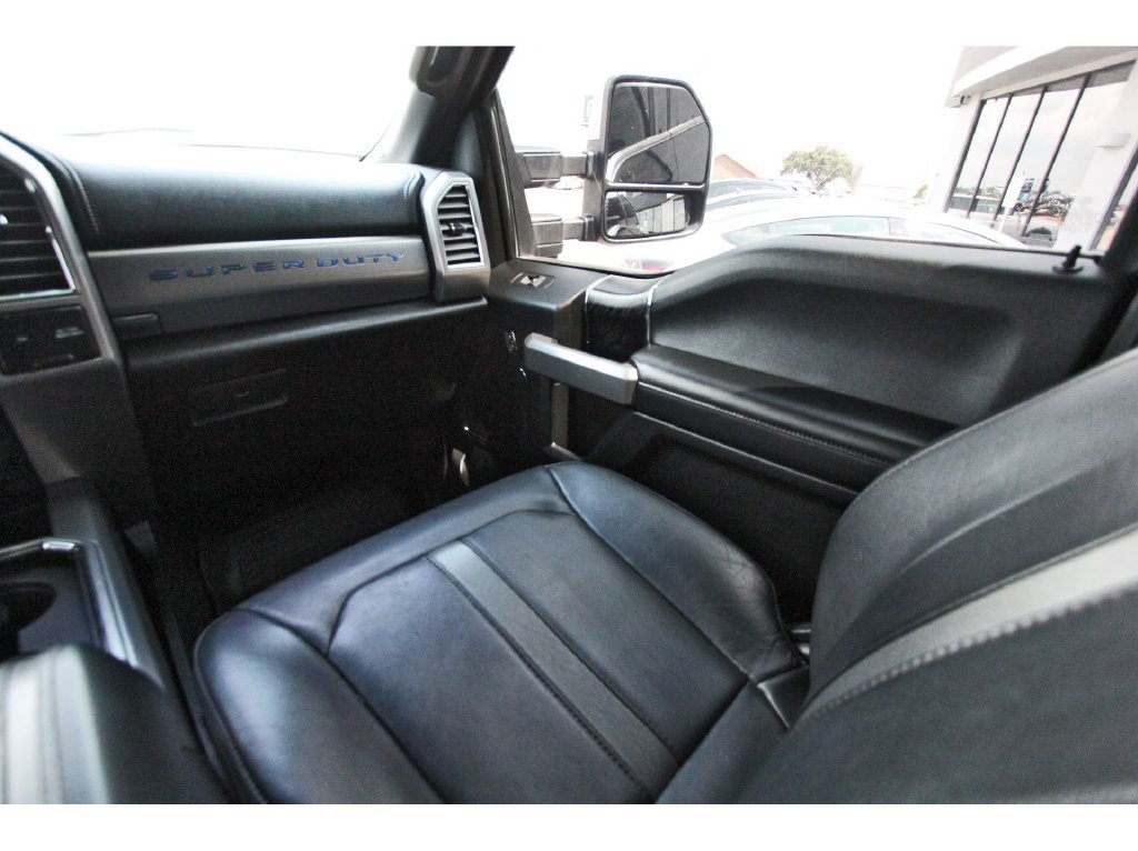 Used 2018 Ford F250 Platinum w/ Platinum Ultimate Package AWD/4WD image 11