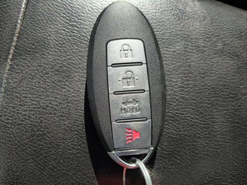 Used 2025 Nissan Kicks SV FWD image 32