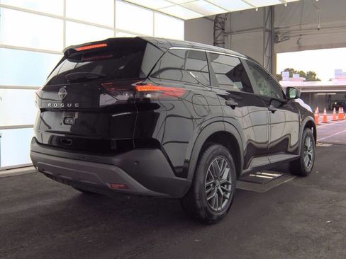 Used 2023 Nissan Rogue S FWD image 4