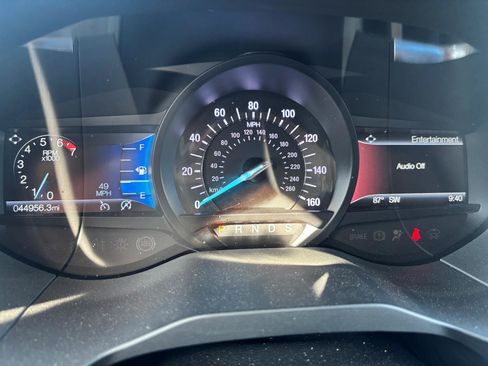 Used 2019 Ford Edge Titanium AWD/4WD image 11