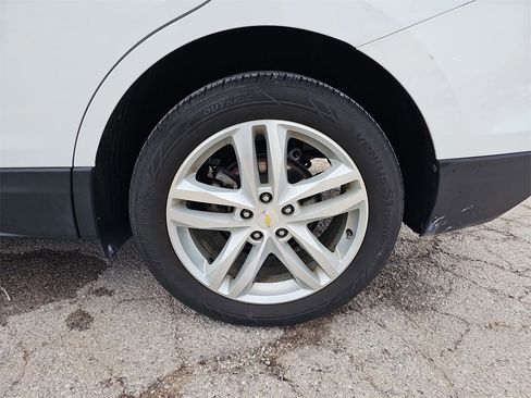Used 2019 Chevrolet Equinox Premier image 36