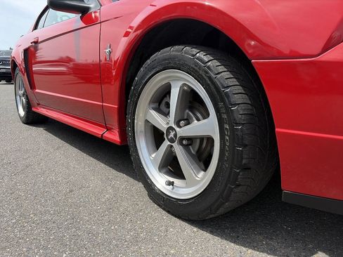 Used 2003 Ford Mustang Mach 1 RWD image 12