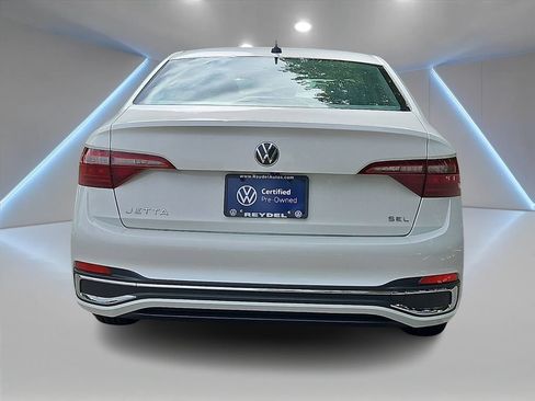 Certified 2023 Volkswagen Jetta SEL FWD image 6
