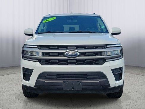 Used 2024 Ford Expedition Max XLT RWD image 2