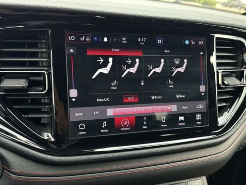 Used 2025 Dodge Durango GT RWD image 21