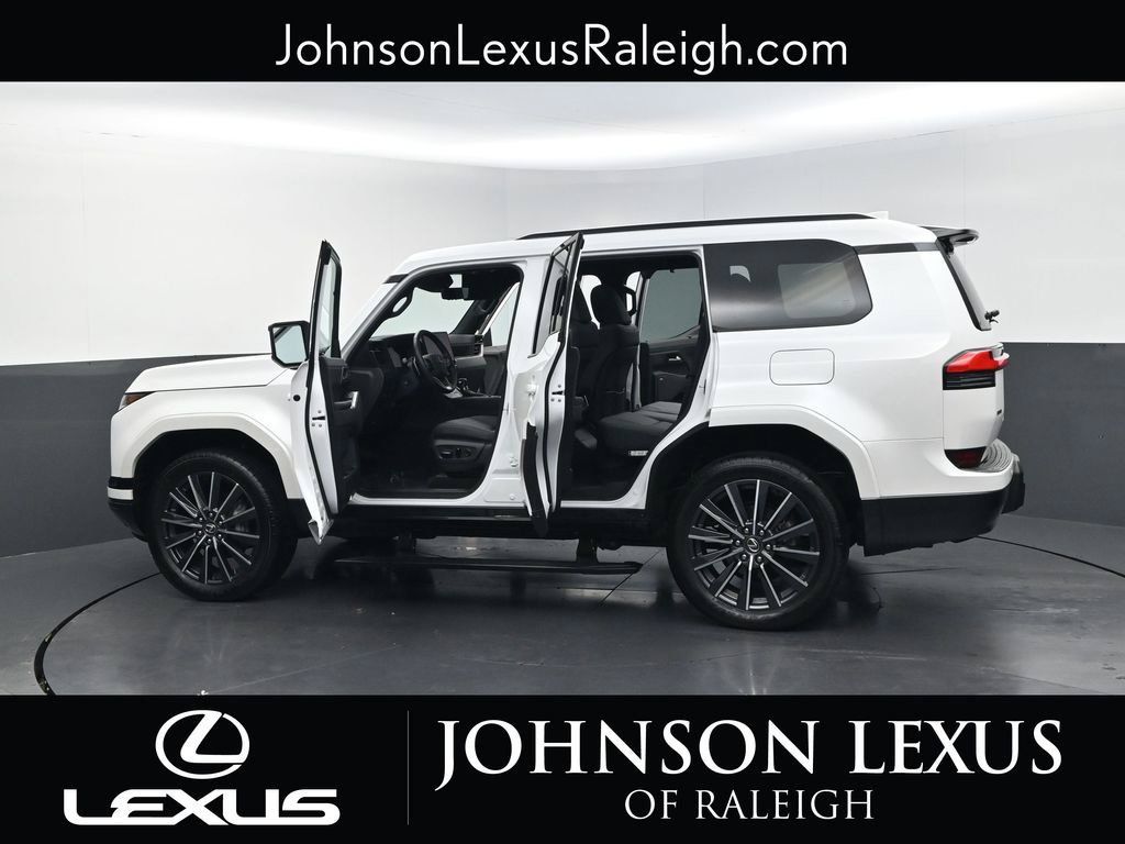 Used 2024 Lexus GX 550 w/ Cold Area Package AWD/4WD image 37