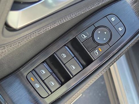 Certified 2023 Nissan Rogue SV image 44