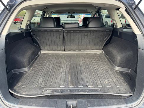 Used 2014 Subaru Outback 2.5i Limited w/ Moonroof Package AWD/4WD image 17