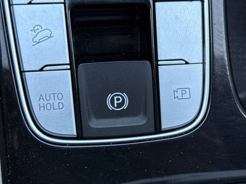 Used 2022 Hyundai Tucson SE image 39