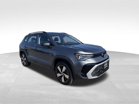 Used 2025 Volkswagen Taos S AWD/4WD image 3