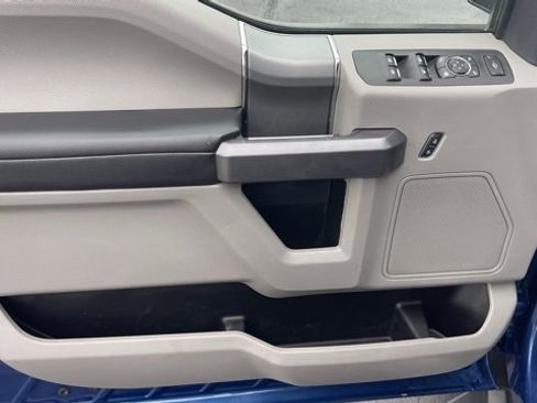 Used 2022 Ford F250 XLT w/ XLT Premium Package image 12