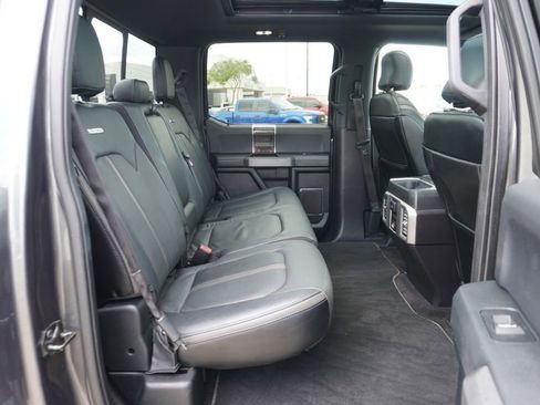 Certified 2020 Ford Edge Titanium FWD image 24