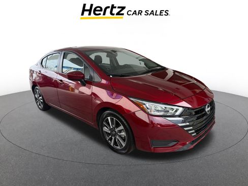 Used 2025 Nissan Versa SV image 1