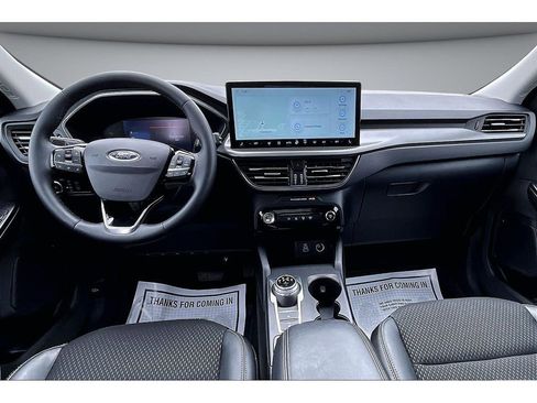 Used 2025 Ford Escape SE image 15