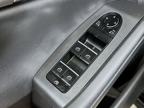 Used 2021 MAZDA MAZDA3 s image 26