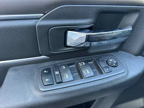 Used 2024 RAM 1500 Warlock RWD image 11