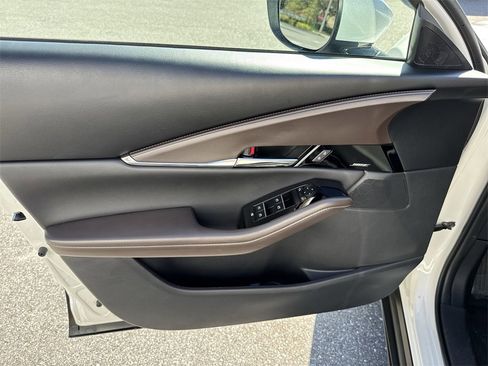 Certified 2025 MAZDA CX-30 AWD 2.5 S w/ Premium Package image 40