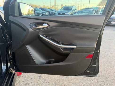 Used 2015 Ford Focus ST image 30