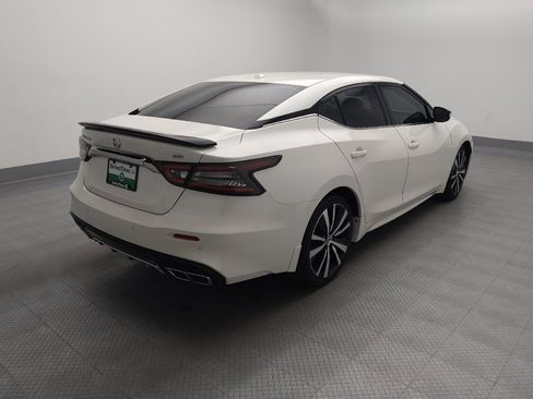 Used 2019 Nissan Maxima SR w/ Sport Mat Group FWD image 9