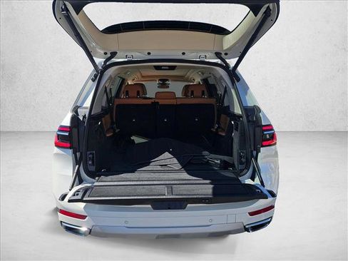 Certified 2026 BMW X7 xDrive40i image 6