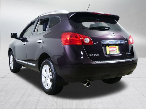 Used 2013 Nissan Rogue SV w/ Premium Pkg image 5