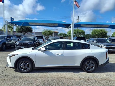 Used 2025 Kia K4 FWD image 24