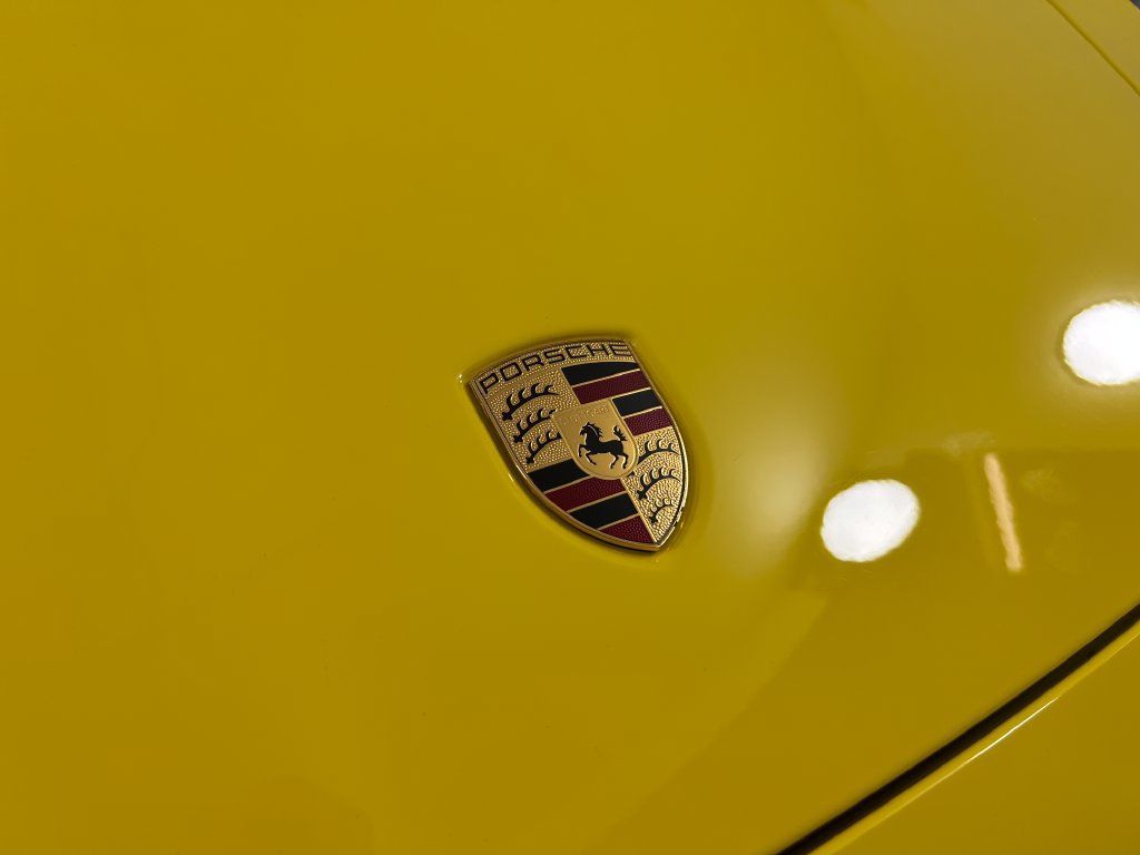 Certified 2024 Porsche 911 Targa 4 AWD/4WD image 31