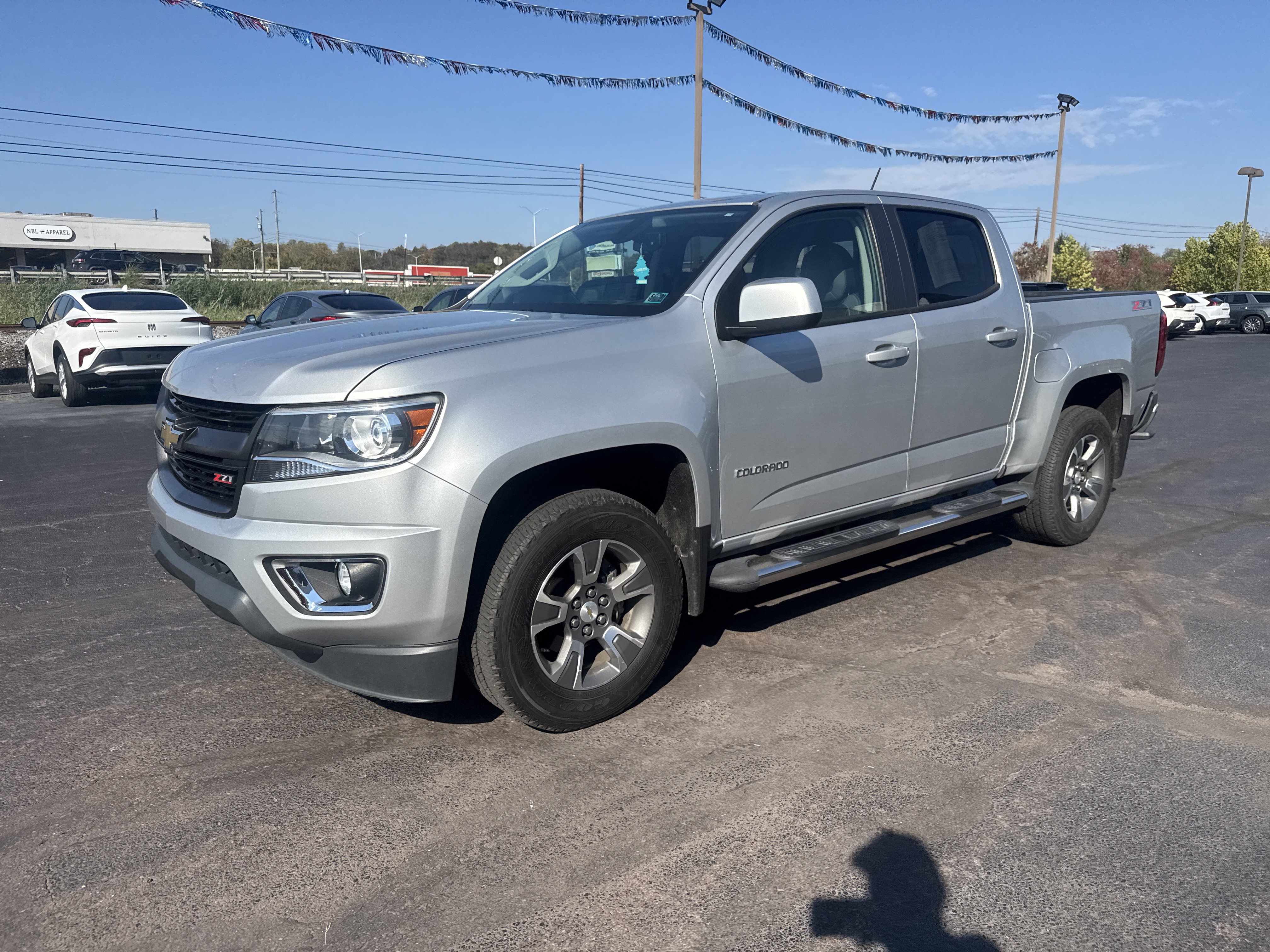 Used 2015 Chevrolet Colorado Z71 AWD/4WD image 8