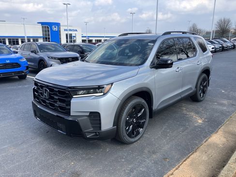 New 2026 Honda Pilot Black Edition image 5