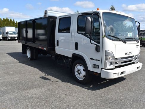 New 2024 Isuzu NQR image 9