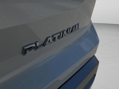 Certified 2025 Nissan Pathfinder Platinum FWD image 31