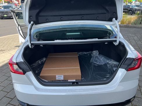 New 2026 Toyota Camry XLE image 25