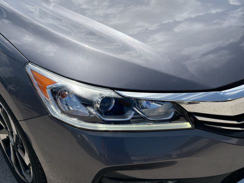 Used 2016 Honda Accord EX-L image 33