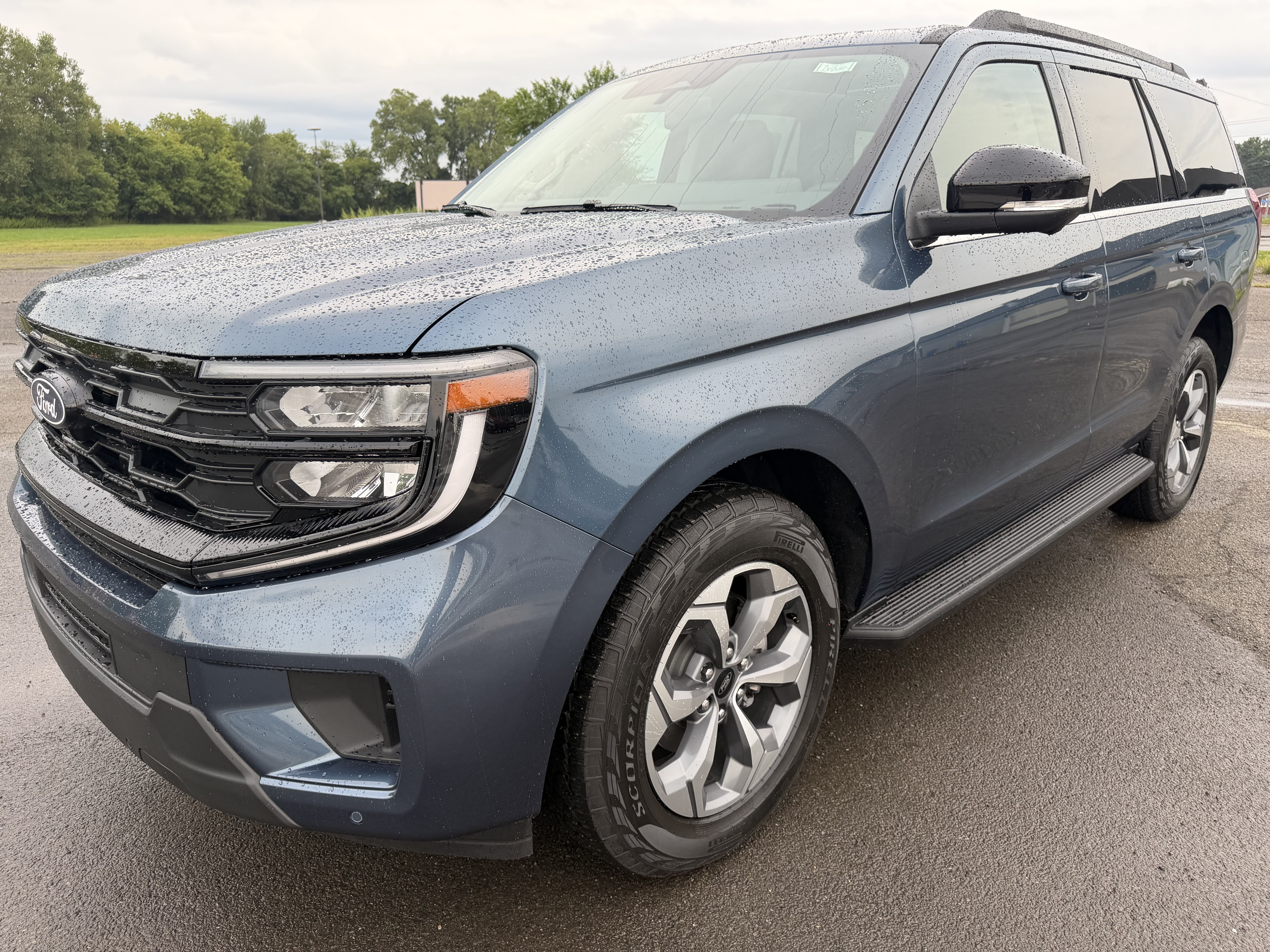 New 2027 Ford Expedition Active AWD/4WD image 4
