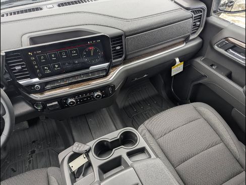 New 2026 GMC Sierra 1500 SLE w/ X31 Off-Road Package AWD/4WD image 20