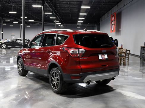Used 2018 Ford Escape Titanium AWD/4WD image 5
