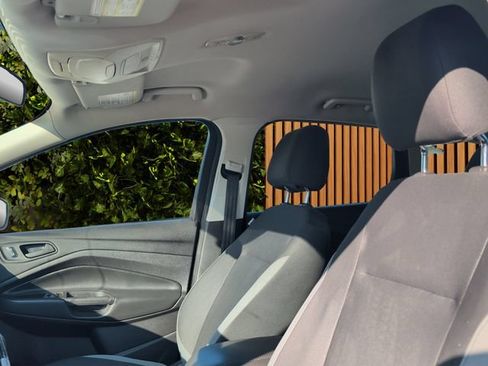 Used 2014 Ford Escape S FWD image 25