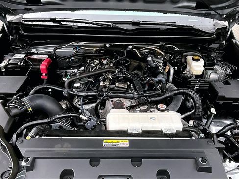 Certified 2025 Toyota Tacoma TRD Off-Road image 31