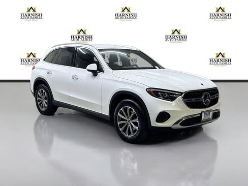 Used 2024 Mercedes-Benz GLC 300 4MATIC image 3